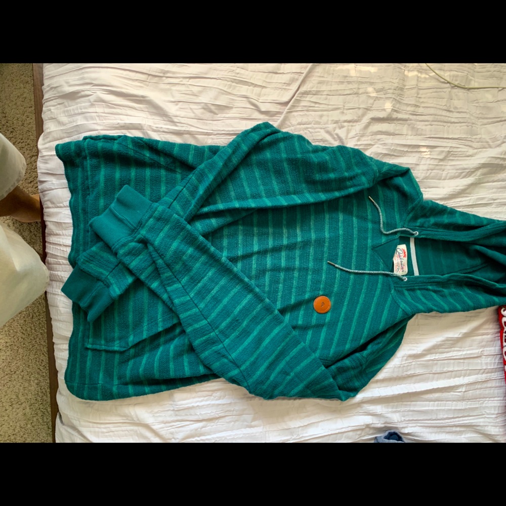 Quicksilver sweat shirt